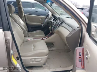 2004 Toyota Highlander with VIN JTEEP21A140044174, listed as a IAAI auction lot 41253808 with 133,357 mi miles. Bid and sale history available at carsss.com. Image 5.