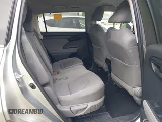 2021 Toyota Highlander L z VIN 5TDCZRBHXMS072546, wystawiony jako IAAI lot #42071752 z przebiegiem 47 233 mil mil oraz . Historia ofert i sprzedaży dostępna na DreamBid. Obrazek 8.