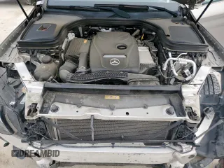 2019 Mercedes-Benz GLC 300 z VIN WDC0G4KB8KF667278, wystawiony jako Copart lot #51425385 z przebiegiem 61 175 mil mil oraz Szkoda całkowita • Salvage title. Historia ofert i sprzedaży dostępna na DreamBid. Obrazek 12.