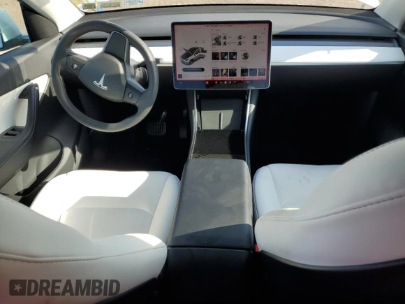 2021 Tesla Model Y Standard Range z VIN 5YJYGDED4MF107030, wystawiony jako Copart lot #66382913 z przebiegiem 39 024 mil mil oraz Szkoda całkowita • Salvage title. Historia ofert i sprzedaży dostępna na DreamBid. Obrazek 8.