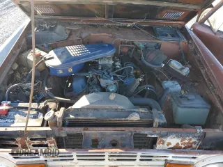 1976 Ford Bronco z VIN U15GLB55374, wystawiony jako Copart lot #82228864 z przebiegiem 289 351 mil mil oraz Nie do naprawy • Non repairable. Historia ofert i sprzedaży dostępna na DreamBid. Obrazek 11.