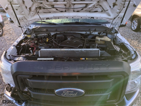 2012 Ford Super Duty F-350 SRW Lariat with VIN 1FT8X3B6XCED08530, listed as a Copart auction lot 81821204 with 296,182 mi miles and Salvage Title. Bid and sale history available at carsss.com. Image 11.
