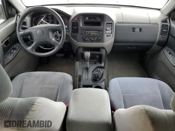 2002 Mitsubishi Montero XLS z VIN JA4MW31R02J005334, wystawiony jako Copart lot #79394064 z przebiegiem 285 949 mil mil oraz Czysty tytuł • Clean title. Historia ofert i sprzedaży dostępna na DreamBid. Obrazek 8.