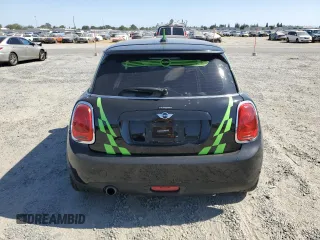 2018 MINI Hardtop Cooper with VIN WMWXP5C54J2G64015, listed as a Copart auction lot 61866865 with 32,927 mi miles and Salvage title. Bid and sale history available at DreamBid. Image 6.
