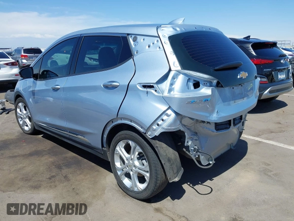 2017 Chevrolet Bolt EV LT z VIN 1G1FW6S08H4185243, wystawiony jako IAAI lot #42184763 z przebiegiem 78 347 mil mil oraz . Historia ofert i sprzedaży dostępna na DreamBid. Obrazek 6.