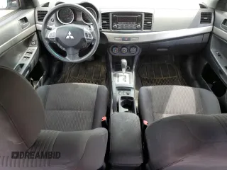 2014 Mitsubishi Lancer SE z VIN JA32V2FW3EU602908, wystawiony jako Copart lot #60148705 z przebiegiem 188 938 mil mil oraz Szkoda całkowita • Salvage title. Historia ofert i sprzedaży dostępna na DreamBid. Obrazek 8.