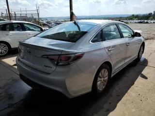 2016 Hyundai Sonata Hybrid SE with VIN KMHE24L18GA010996, listed as a Copart auction lot 57464962 with 32,458 mi miles. Bid and sale history available at carsss.com. Image 4.