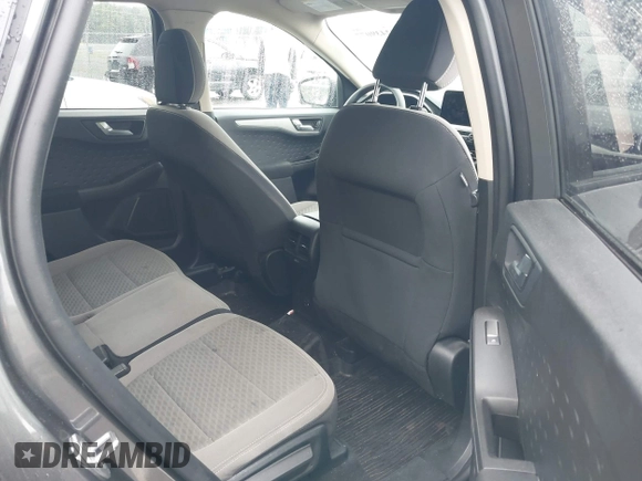 2020 Ford Escape SE z VIN 1FMCU9G65LUC57664, wystawiony jako IAAI lot #42439077 z przebiegiem 48 120 mil mil oraz . Historia ofert i sprzedaży dostępna na DreamBid. Obrazek 8.