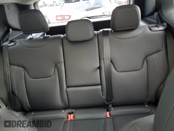 2022 Jeep Renegade Limited with VIN ZACNJDD12NPN47797, listed as a Copart auction lot 75655764 with 15,623 mi miles and Salvage title. Bid and sale history available at DreamBid. Image 10.