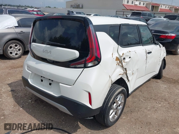 2023 Kia Soul LX with VIN KNDJ23AU2P7851980, listed as a IAAI auction lot 42115709 with 1 mi miles. Bid and sale history available at carsss.com. Image 4.