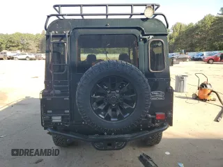 1992 Land Rover Defender with VIN SALLDHMF8HA905240, listed as a Copart auction lot 71372544 with 184,188 mi miles and Salvage title. Bid and sale history available at DreamBid. Image 6.