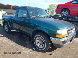 2000 Ford Ranger XL with VIN 1FTYR10V4YTB04611, listed as a IAAI auction lot 42124030 with 104,169 mi miles and . Bid and sale history available at carsss.com. Image 1.