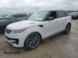 2024 Land Rover Range Rover Sport SE z VIN SAL1P9EU1RA171310, wystawiony jako Copart lot #49825945 z przebiegiem 13 514 mil mil oraz Szkoda całkowita • Salvage title. Historia ofert i sprzedaży dostępna na DreamBid. Obrazek 1.