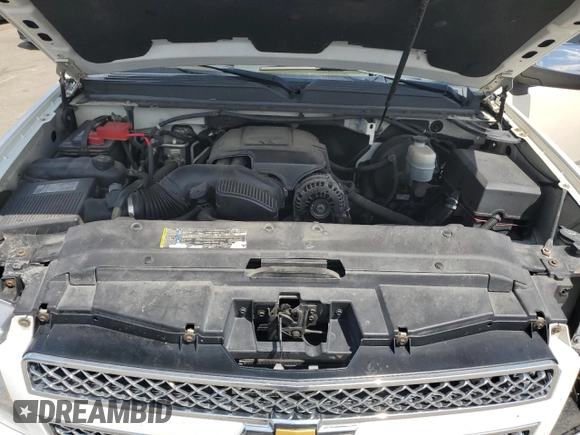 2010 Chevrolet Tahoe LTZ with VIN 1GNUKCE03AR206603, listed as a Copart auction lot 57262505 with 224,751 mi miles and Salvage title. Bid and sale history available at DreamBid. Image 12.