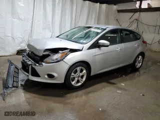 2014 Ford Focus SE with VIN 1FADP3K20EL116145, listed as a Copart auction lot 43067645 with 76,292 mi miles and Salvage Title. Bid and sale history available at carsss.com. Image 1.