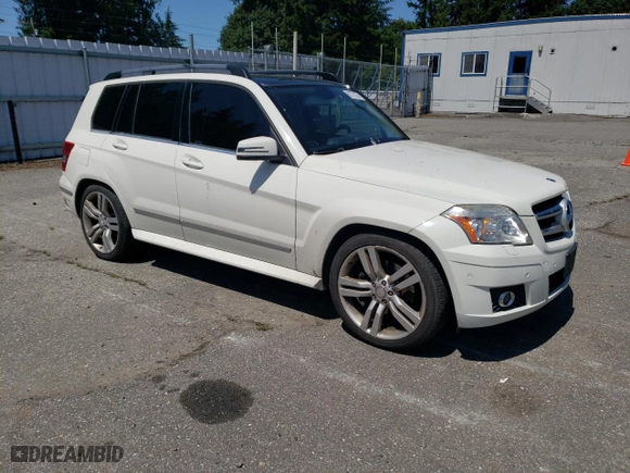 2010 Mercedes-Benz GLK-Class GLK 350 with VIN WDCGG8HB9AF328167, listed as a Copart auction lot 62731074 with 129,885 mi miles and Clean Title. Bid and sale history available at carsss.com. Image 4.