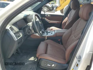 2023 BMW X5 sDrive40i with VIN 5UXCR4C04P9R12480, listed as a Copart auction lot 61082815 with 17,249 mi miles and Salvage title. Bid and sale history available at DreamBid. Image 7.