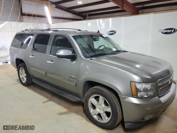 2012 Chevrolet Suburban LT with VIN 1GNSCJE05CR235421, listed as a Copart auction lot 44346845 with 256,874 mi miles and Clean Title. Bid and sale history available at carsss.com. Image 4.