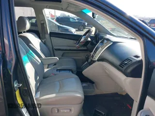 2005 Lexus RX 330 with VIN JTJHA31U950091101, listed as a IAAI auction lot 41703726 with 179,502 mi miles. Bid and sale history available at carsss.com. Image 5.