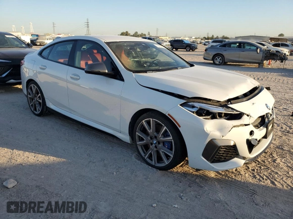 2020 BMW 2 Series M235i xDrive with VIN WBA13AL05L7F36404, listed as a Copart auction lot 75210814 with 30,131 mi miles and Salvage Title. Bid and sale history available at carsss.com. Image 4.