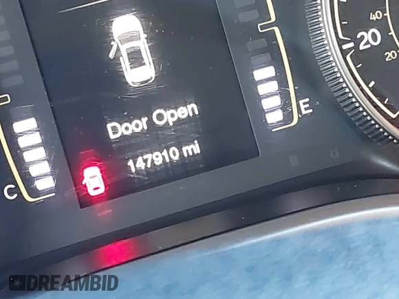 2015 Jeep Cherokee Latitude z VIN 1C4PJMCS0FW512153, wystawiony jako IAAI lot #41649376 z przebiegiem 147 910 mil mil oraz . Historia ofert i sprzedaży dostępna na DreamBid. Obrazek 15.