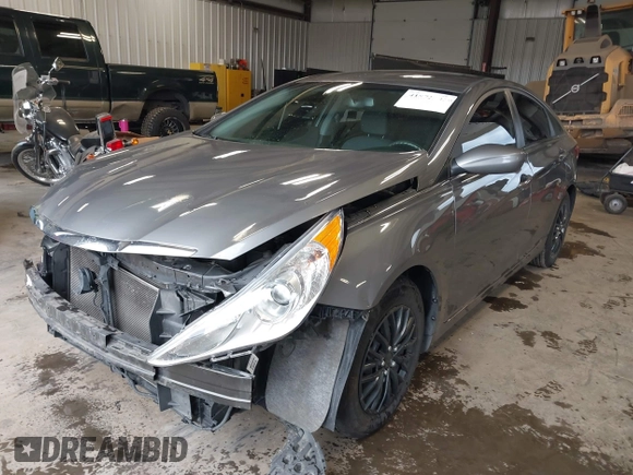 2013 Hyundai Sonata GLS with VIN 5NPEB4AC8DH596046, listed as a IAAI auction lot 41872932 with 125,899 mi miles and . Bid and sale history available at DreamBid. Image 18.