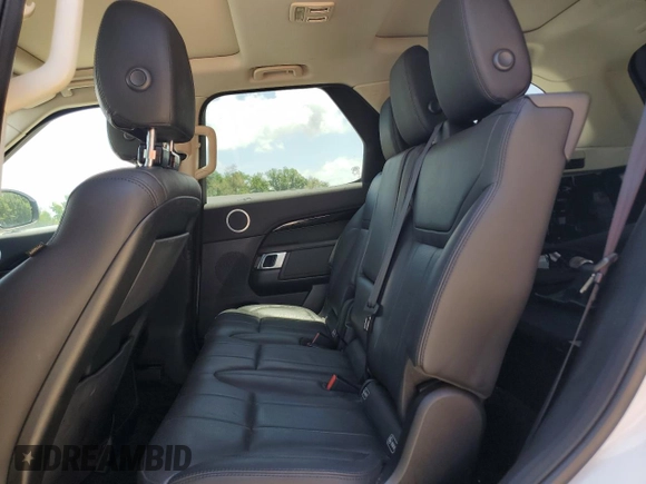 2018 Land Rover Discovery SE z VIN SALRG2RV6JA051245, wystawiony jako Copart lot #60207155 z przebiegiem 99 539 mil mil oraz Czysty tytuł • Clean title. Historia ofert i sprzedaży dostępna na DreamBid. Obrazek 11.