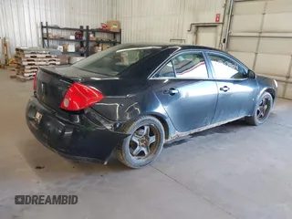 2008 Pontiac G6 with VIN 1G2ZG57B684157371, listed as a IAAI auction lot 41902504 with 188,507 mi miles. Bid and sale history available at carsss.com. Image 4.