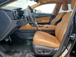 2024 Lexus NX 350 Premium z VIN 2T2GGCEZ0RC041388, wystawiony jako Copart lot #60419115 z przebiegiem 6 699 mil mil oraz Szkoda całkowita • Salvage title. Historia ofert i sprzedaży dostępna na DreamBid. Obrazek 7.
