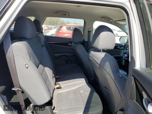 2020 Kia Sorento LX V6 with VIN 5XYPG4A55LG627108, listed as a Copart auction lot 49241195 with 226,504 mi miles and Salvage Title. Bid and sale history available at carsss.com. Image 11.