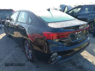 2022 Kia Forte LXS with VIN 3KPF24ADXNE463355, listed as a IAAI auction lot 41614375 with 18,792 mi miles. Bid and sale history available at carsss.com. Image 3.