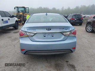 2012 Hyundai Sonata Hybrid z VIN KMHEC4A41CA044671, wystawiony jako IAAI lot #42254039 z przebiegiem 152 769 mil mil oraz . Historia ofert i sprzedaży dostępna na DreamBid. Obrazek 15.