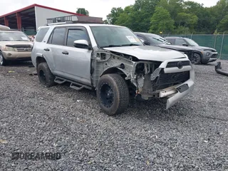 2020 Toyota 4Runner SR5 с VIN JTEZU5JR5L5214622, выставлен на аукционе IAAI как лот 42501926 с пробегом 154 210 миль миль и . История ставок и продаж доступна на DreamBid. Изображение 1.