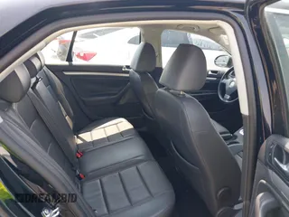 2009 Volkswagen Jetta SE with VIN 3VWRM71K59M137348, listed as a IAAI auction lot 42285086 with 120,645 mi miles and . Bid and sale history available at DreamBid. Image 8.