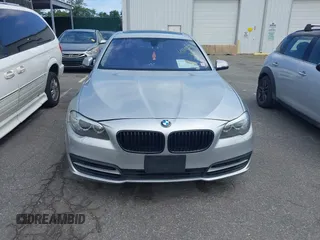 2014 BMW 5 Series 528i xDrive z VIN WBA5A7C51ED619786, wystawiony jako IAAI lot #42699350 z przebiegiem 101 872 mil mil oraz . Historia ofert i sprzedaży dostępna na DreamBid. Obrazek 12.