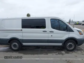 2017 Ford Transit с VIN 1FTYE1YM1HKA17584, выставлен на аукционе IAAI как лот 42282248 с пробегом 188 663 миль миль и . История ставок и продаж доступна на DreamBid. Изображение 13.