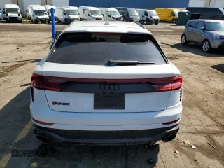 2024 Audi RS Q8 z VIN WU1ARBF10RD011806, wystawiony jako Copart lot #66517494 z przebiegiem 2049 mil mil oraz Szkody całkowita. Historia ofert i sprzedaży dostępna na DreamBid. Obrazek 6.