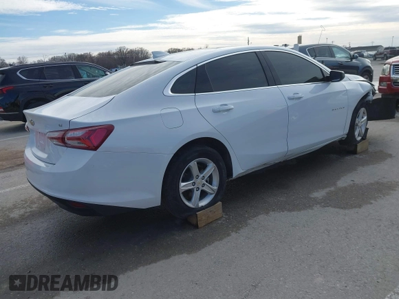 2022 Chevrolet Malibu LT with VIN 1G1ZD5ST4NF134992, listed as a IAAI auction lot 41723955 with 61,678 mi miles and . Bid and sale history available at DreamBid. Image 4.