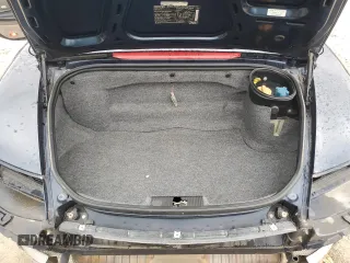 2000 Porsche Boxster z VIN WP0CA2987YU623473, wystawiony jako Copart lot #46845945 z przebiegiem 72 104 mil mil oraz Szkoda całkowita • Salvage title. Historia ofert i sprzedaży dostępna na DreamBid. Obrazek 11.