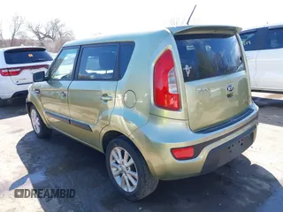 2013 Kia Soul with VIN KNDJT2A57D7635604, listed as a IAAI auction lot 41761711 with 189,848 mi miles. Bid and sale history available at carsss.com. Image 3.