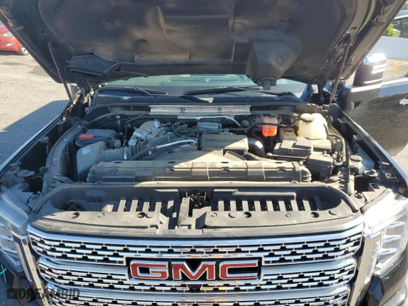 2020 GMC Sierra 3500HD Denali with VIN 1GT49WEY7LF125605, listed as a Copart auction lot 73732644 with 33,815 mi miles and Salvage Title. Bid and sale history available at carsss.com. Image 11.