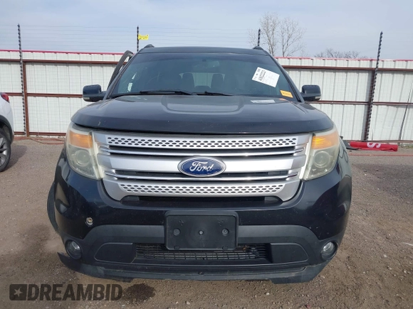 2011 Ford Explorer XLT with VIN 1FMHK7D86BGA01438, listed as a IAAI auction lot 41822223 with 207,521 mi miles and . Bid and sale history available at carsss.com. Image 13.
