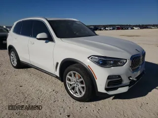 2019 BMW X5 xDrive50i with VIN 5UXJU2C53KLN64270, listed as a Copart auction lot 71048052 with 29,570 mi miles. Bid and sale history available at carsss.com. Image 4.