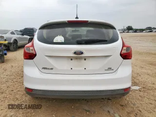 2014 Ford Focus SE z VIN 1FADP3K24EL187042, wystawiony jako Copart lot #57636395 z przebiegiem 105 918 mil mil oraz Szkoda całkowita • Salvage title. Historia ofert i sprzedaży dostępna na DreamBid. Obrazek 6.