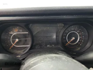 2024 Jeep Wrangler Sport S z VIN 1C4PJXAN9RW136328, wystawiony jako Copart lot #73871304 z przebiegiem Nie podano mil oraz Nie do naprawy • Non repairable. Historia ofert i sprzedaży dostępna na DreamBid. Obrazek 9.