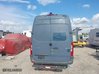 2019 Mercedes-Benz Sprinter Cargo Van with VIN WD4PF1CD6KP121116, listed as a IAAI auction lot 40745605 with 131,286 mi miles. Bid and sale history available at carsss.com. Image 16.
