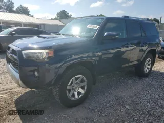 2014 Toyota 4Runner Limited z VIN JTEBU5JR7E5200807, wystawiony jako Copart lot #59510195 z przebiegiem 238 139 mil mil oraz Szkoda całkowita • Salvage title. Historia ofert i sprzedaży dostępna na DreamBid. Obrazek 1.