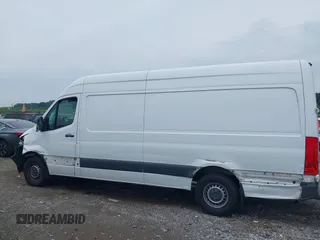 2020 Mercedes-Benz Sprinter Cargo Cargo with VIN W1Y40CHYXLT034958, listed as a IAAI auction lot 39915952 with 182,384 mi miles and . Bid and sale history available at carsss.com. Image 14.