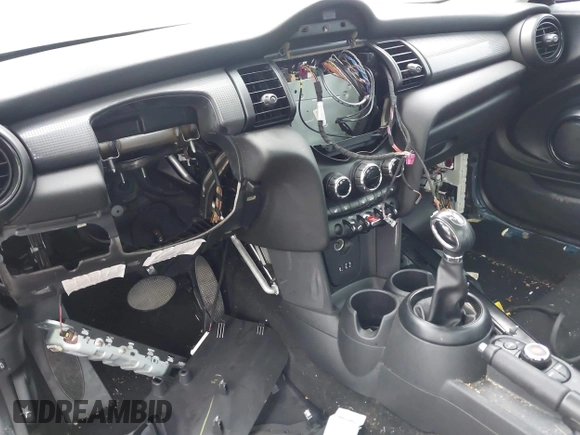 2018 MINI Hardtop Cooper with VIN WMWXP5C50J2G64237, listed as a IAAI auction lot 42460160 with Not provided miles and . Bid and sale history available at DreamBid. Image 14.
