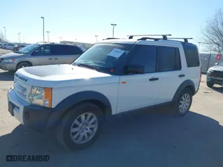 2006 Land Rover LR3 SE with VIN SALAE25456A378131, listed as a IAAI auction lot 41682616 with 172,420 mi miles. Bid and sale history available at carsss.com. Image 2.